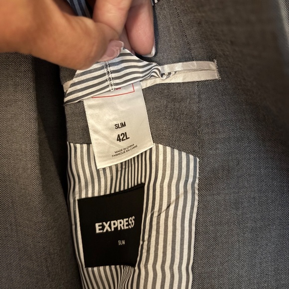 Express Men’s Photographer Slim Suit - Picture 3 of 11